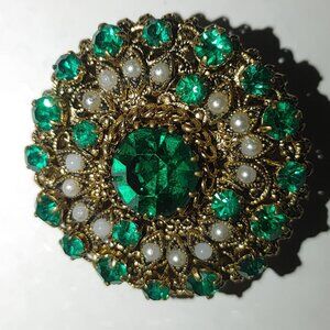 Edwardian Style Brooch Green Rhinestones Faux Pearl Filigree Vintage Gold Tone